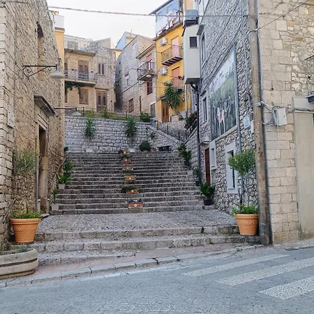 Santa Lucia 別荘 Caccamo